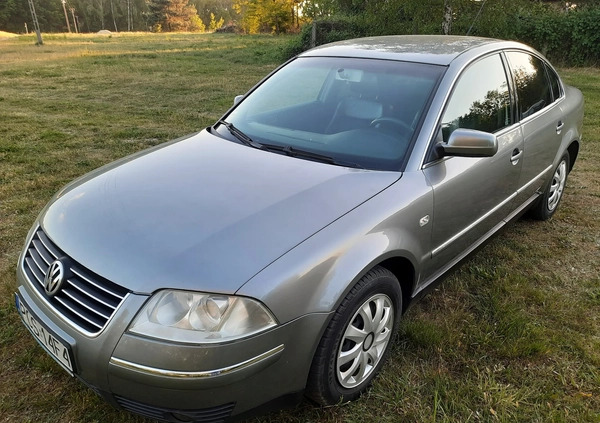 Volkswagen Passat cena 6800 przebieg: 362000, rok produkcji 2002 z Sieradz małe 254